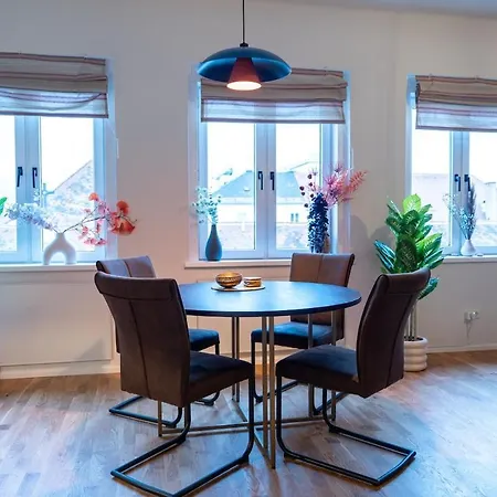 Lovingly Furnished In Center * 格拉茨