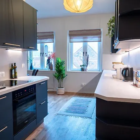 Lovingly Furnished In Center