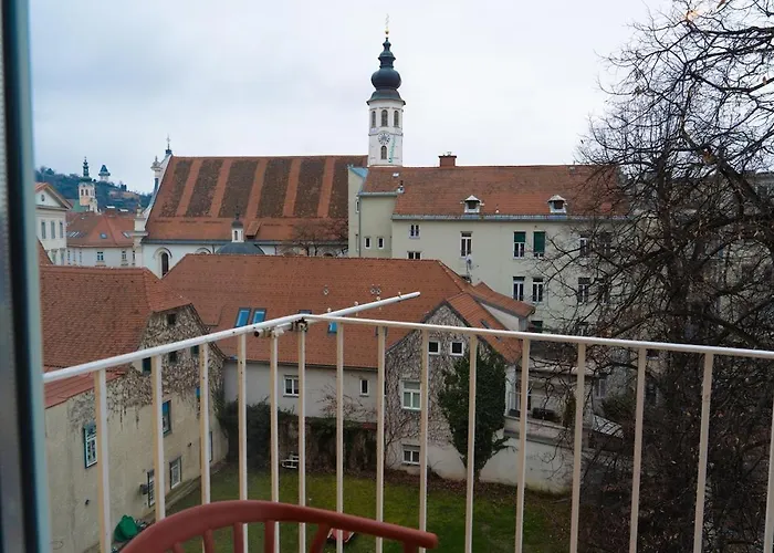 Lovingly Furnished In Center *