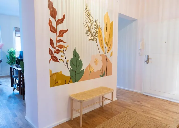 Lovingly Furnished In Center アパート グラーツ